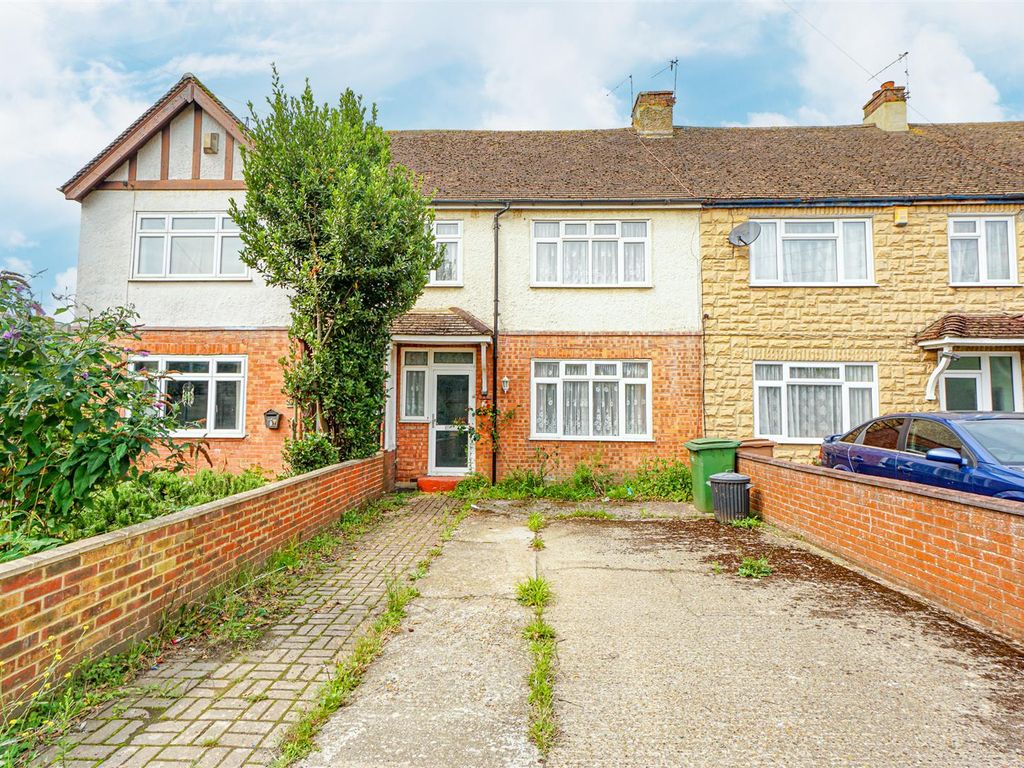 3 bed terraced house for sale in Parker Road, Hastings TN34, £250,000