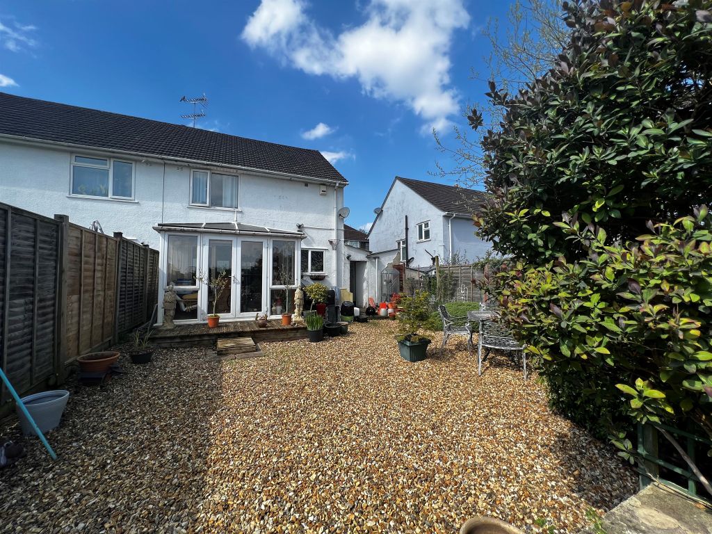 3 bed semidetached house for sale in Kinsale Road, Whitchurch, Bristol