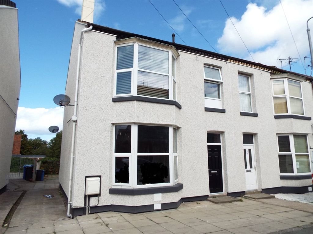 2 bed flat for sale in Victoria Avenue, Prestatyn, Denbighshire LL19