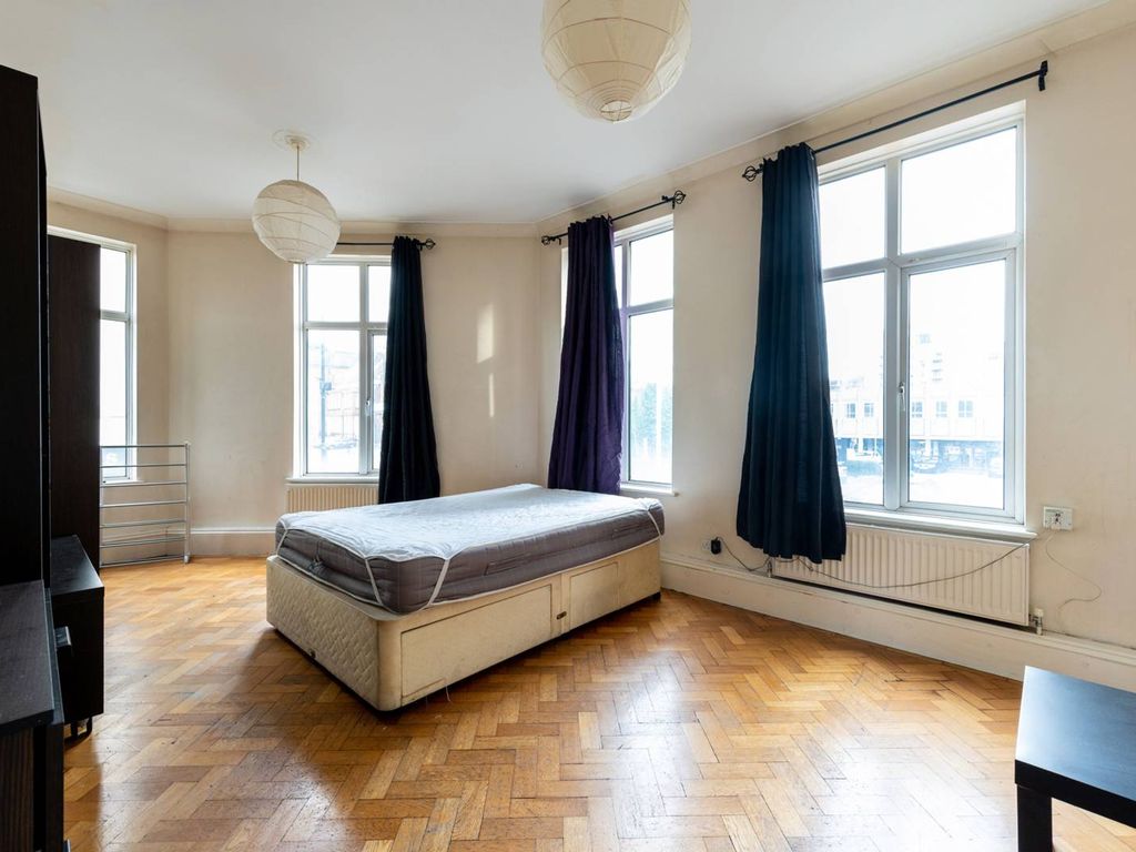 High Street, Central Croydon, Croydon CR0  