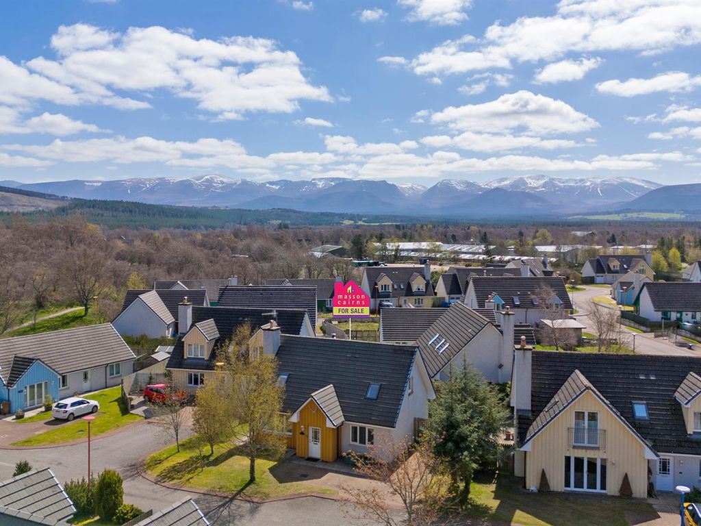 4 bed detached house for sale in Johnstone Road, Aviemore PH22, £