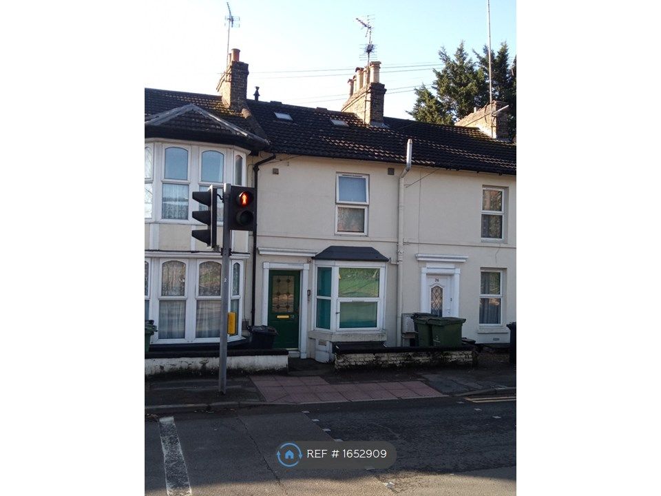2 bed flat to rent in Ashford Road, Maidstone ME14 Zoopla