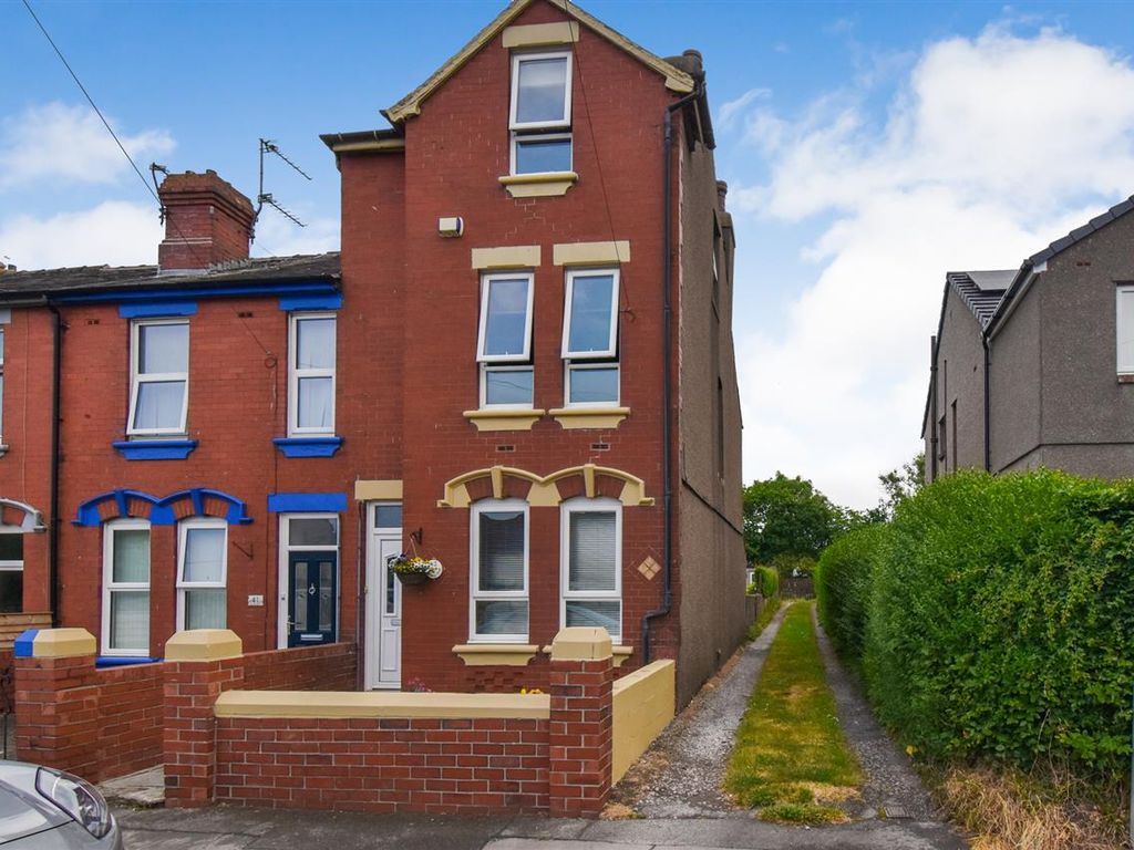 3 bed end terrace house for sale in Causeway Road, Seaton, Workington