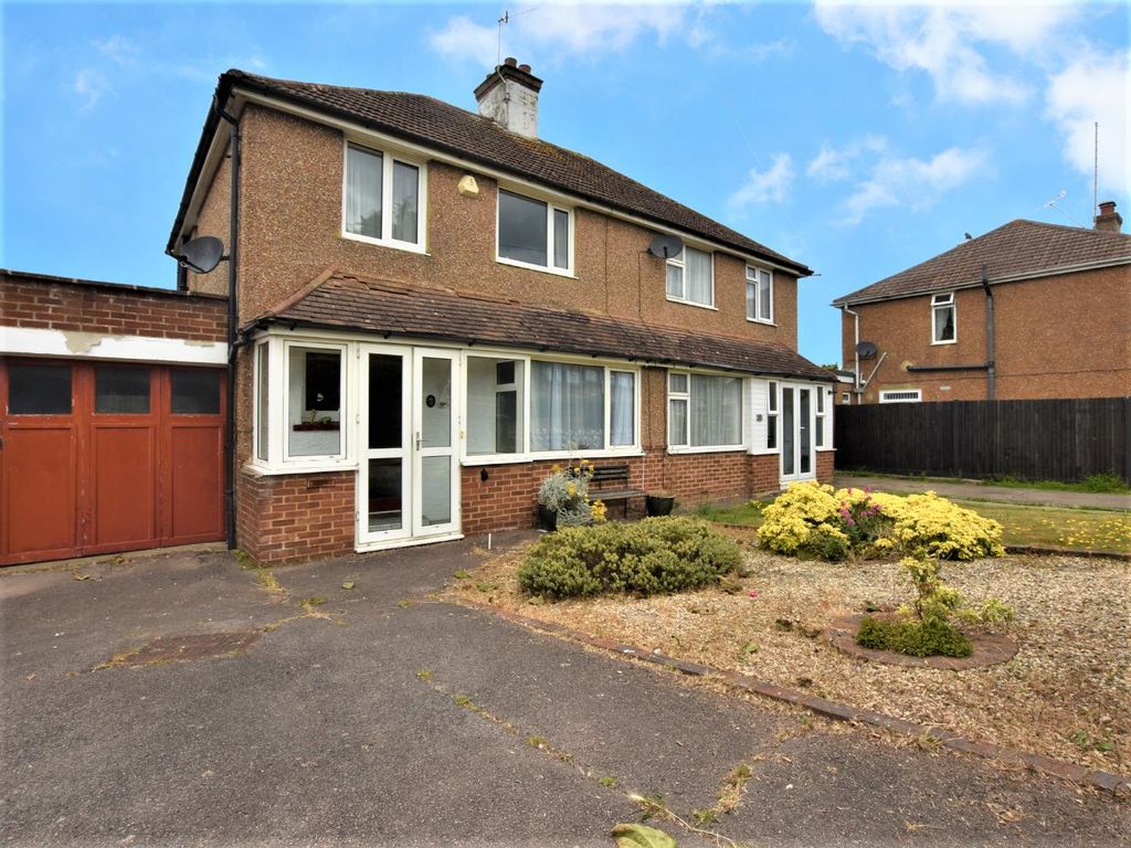 3 bed semidetached house for sale in Bancroft Road, BexhillOnSea