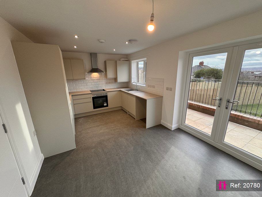 3 bed semidetached house for sale in Westminster Crescent, Leeds LS15