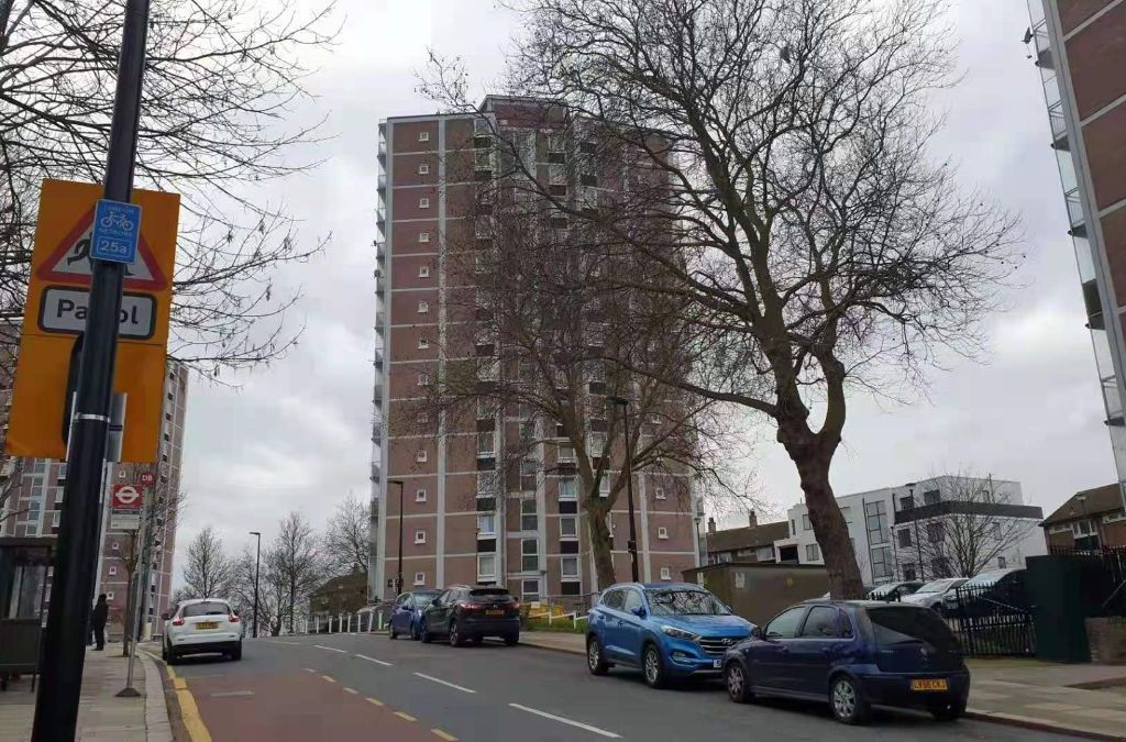 2 bed flat for sale in Frances Street, London SE18 Zoopla