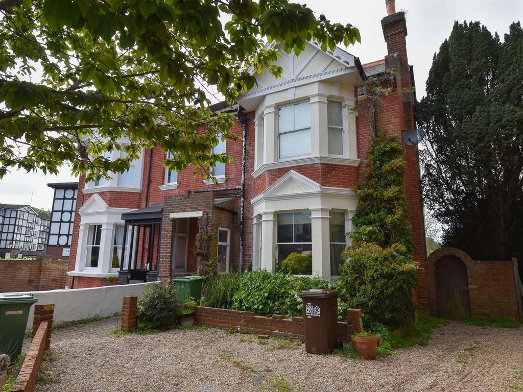 4 bed semidetached house for sale in St. Helens Crescent, Hastings
