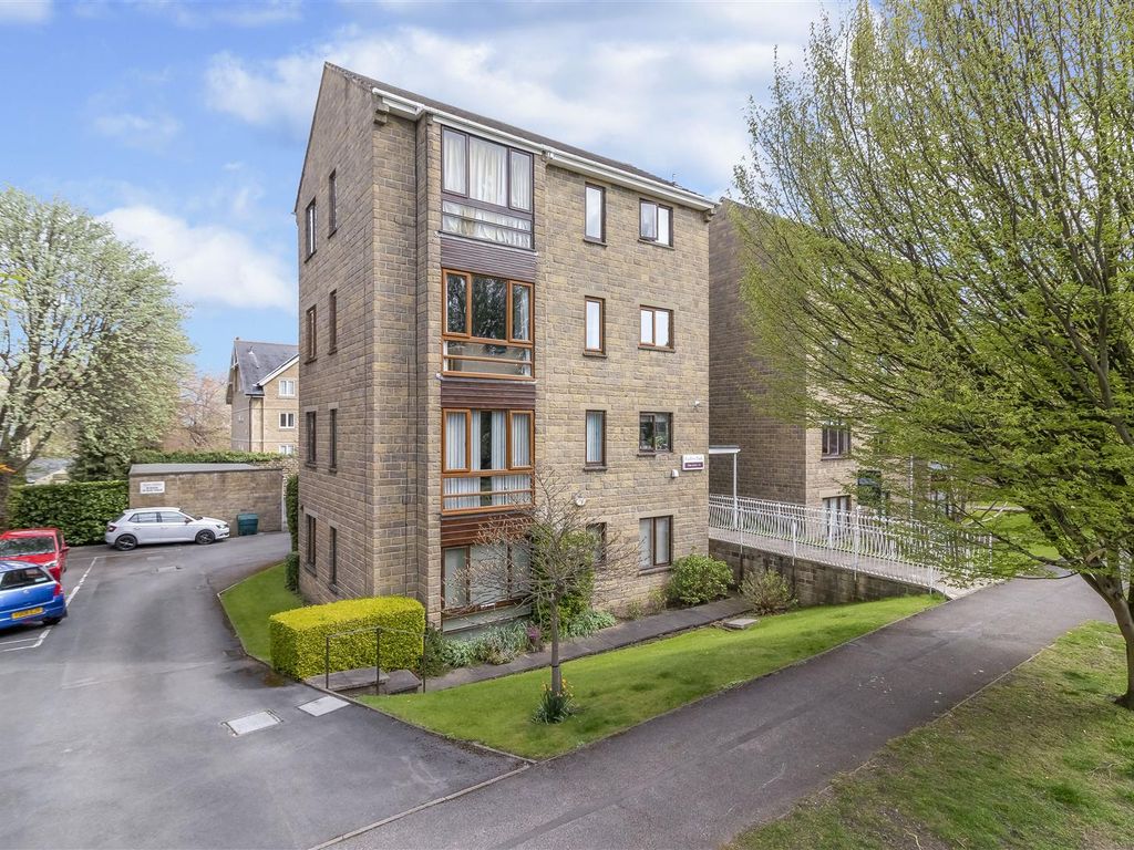 1 bed flat for sale in Radlyn Park, West End Avenue, Harrogate HG2 Zoopla