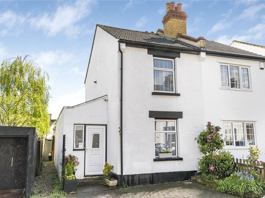 2 bed semidetached house for sale in Johnson Road, Bromley BR2, £