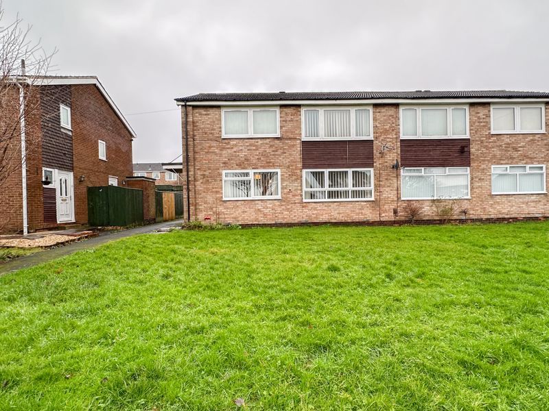 2 bed flat for sale in Long Gair, BlaydonOnTyne NE21, £85,000 Zoopla