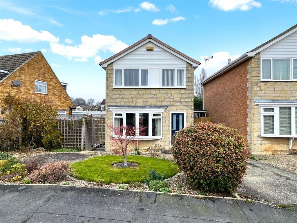 Farfield Avenue, Knaresborough HG5  