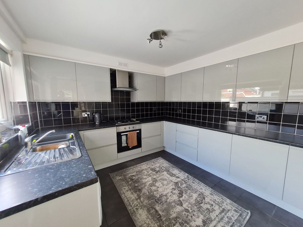 2 bed terraced house to rent in Oxford Road, Bamber Bridge, Preston PR5