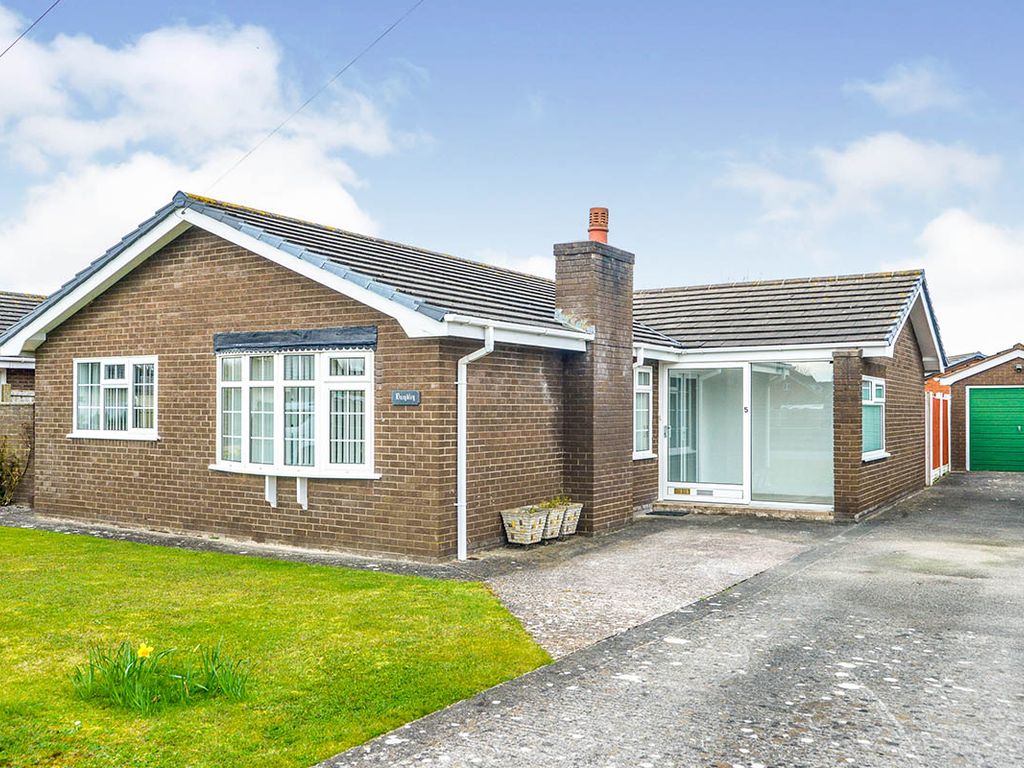 3 bed bungalow for sale in Llanddulas Avenue, Kinmel Bay, Conwy, Rhyl LL18 Zoopla