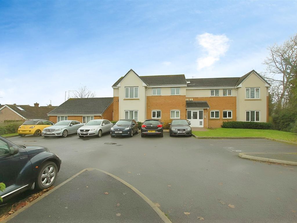 Studio for sale in Hatherley Lane, Cheltenham GL51, £170,000 Zoopla