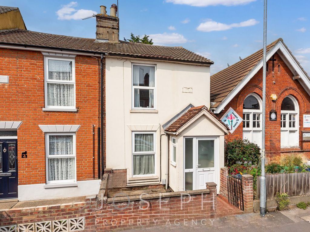 2 bed terraced house for sale in Beaconsfield Road, Ipswich IP1, £