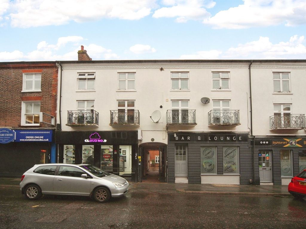 1 bed for sale in Albion Mews, Albion Street, Dunstable LU6