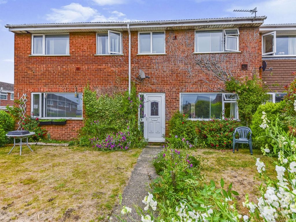 6 bed end terrace house for sale in The Limes, Wittering, Peterborough PE8 Zoopla