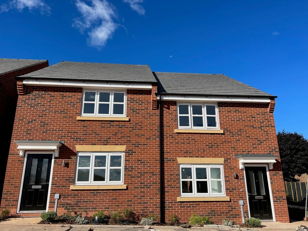 New home, 3 bed semidetached house for sale in Meadow Drive, Smalley