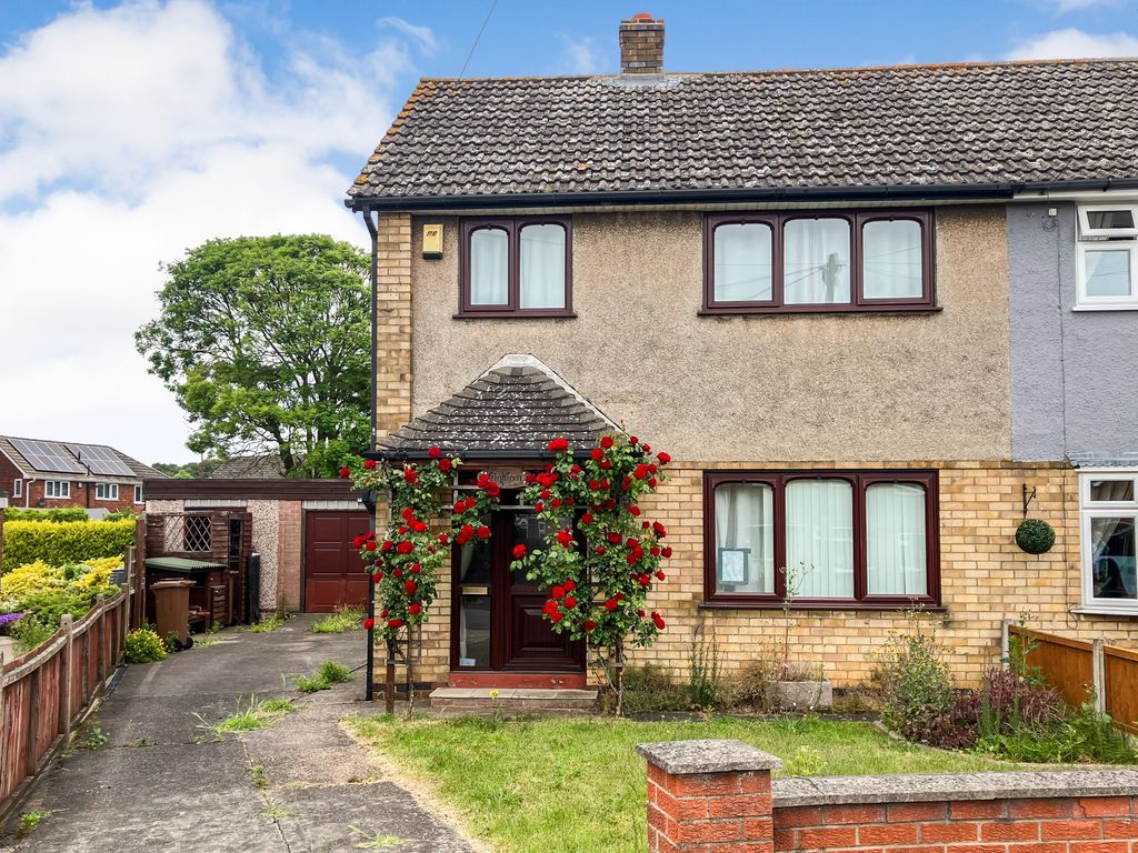 3 bed semidetached house for sale in Haworth Close, Scunthorpe DN15