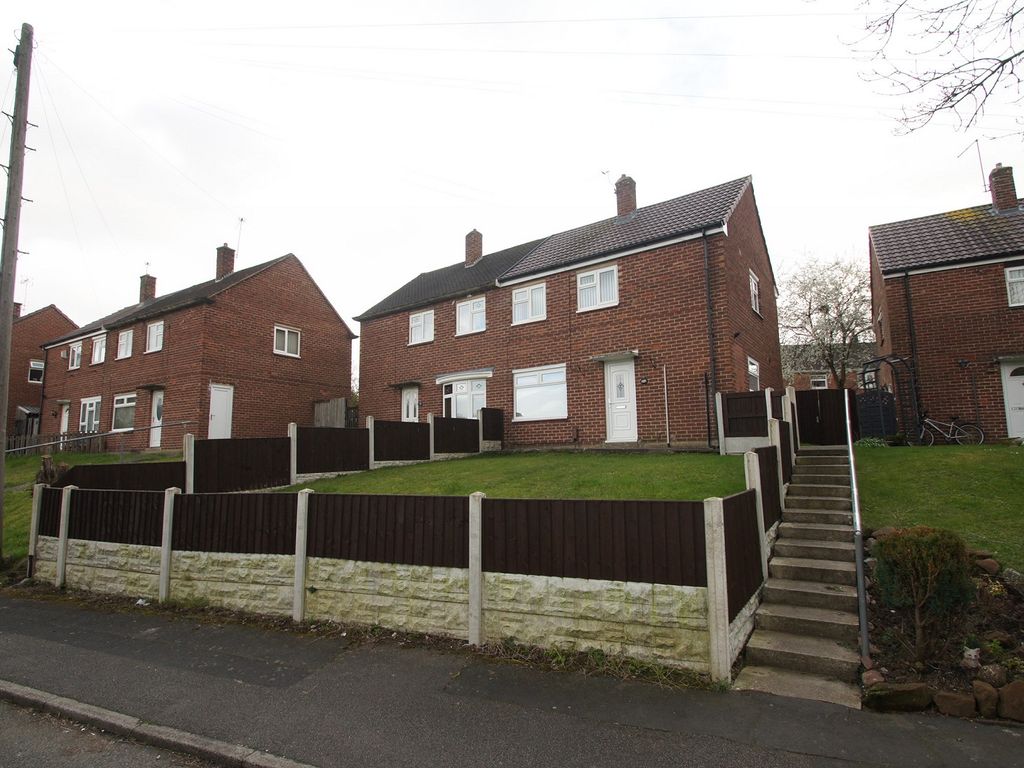 3 bed property to rent in Seymour Drive, Ellesmere Port, Cheshire. CH66