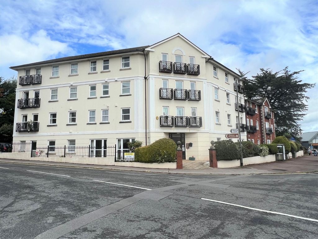 2 bed flat for sale in Torquay Road, Preston, Paignton, Devon TQ3, £