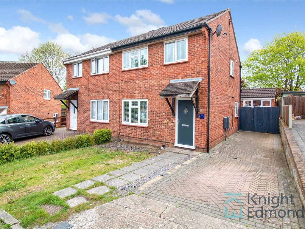 3 bed semidetached house for sale in Foxden Drive, Downswood