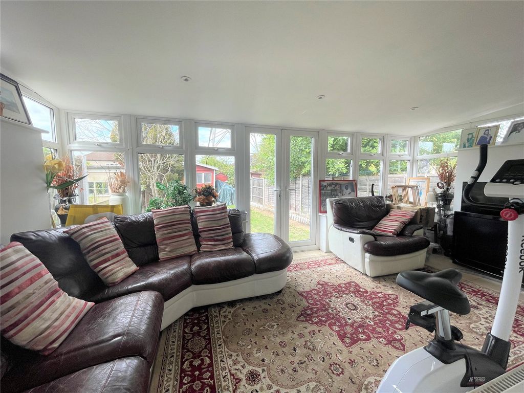3 bed semidetached house for sale in Westwood Lane, South Welling