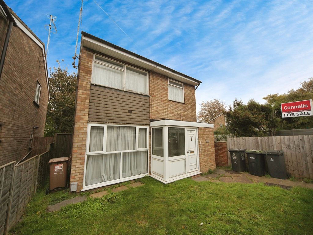 3 bed detached house for sale in Trinity Road, Luton LU3, £310,000 Zoopla