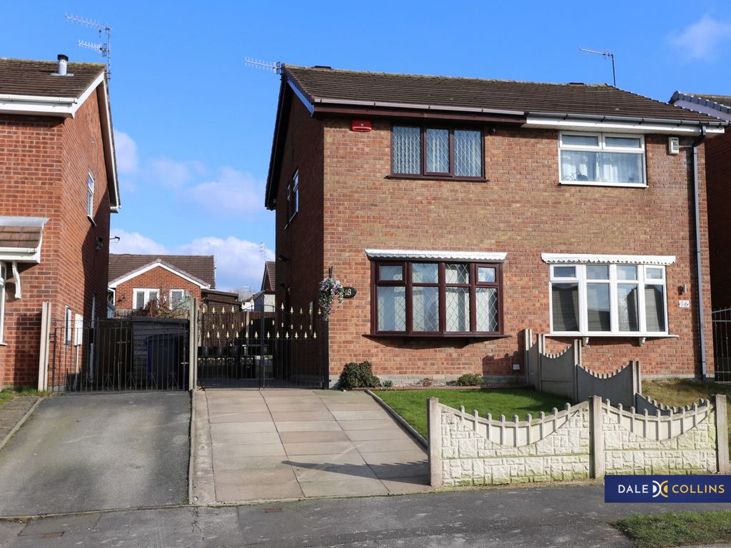 2 bed semidetached house to rent in Farnworth Road, Weston Park ST3