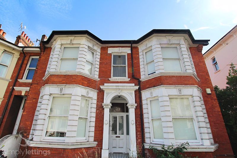 2 bed flat to rent in Old Shoreham Road, Brighton BN1, £1,395 pcm Zoopla
