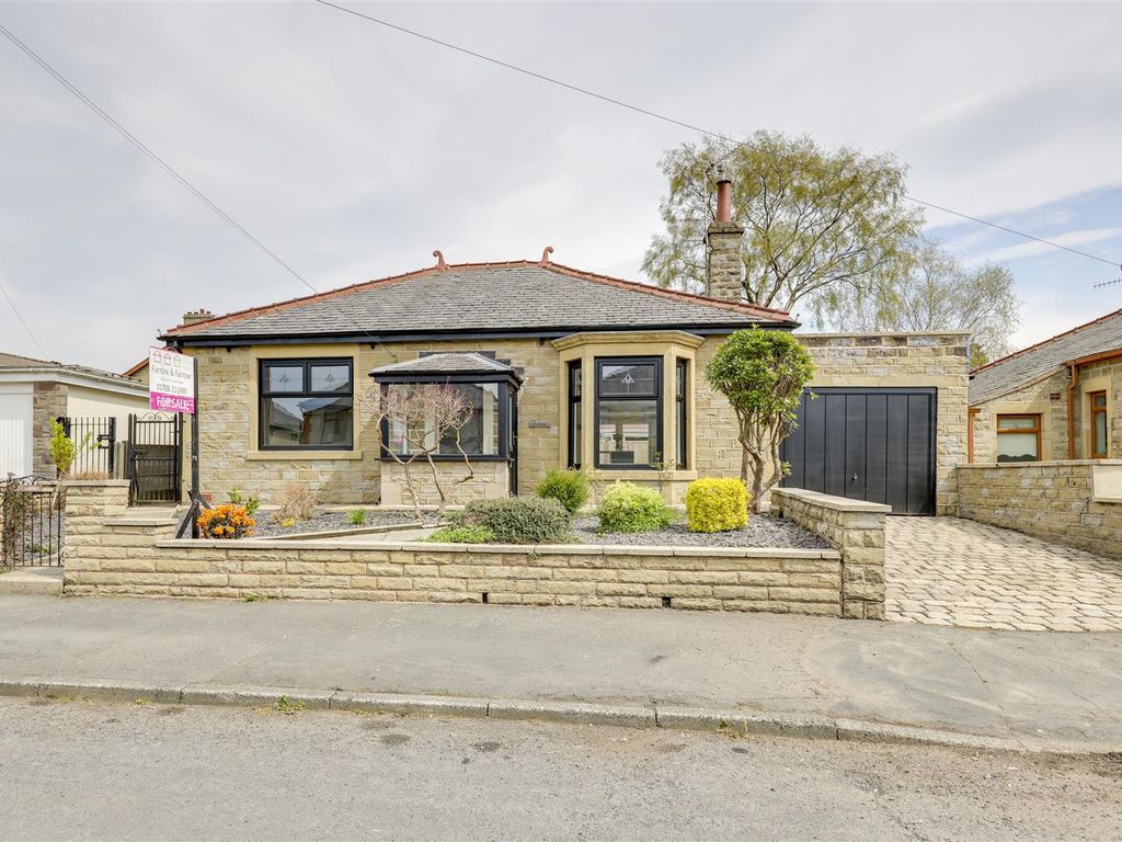 3 bed bungalow for sale in Rawsthorne Avenue, Haslingden, Rossendale