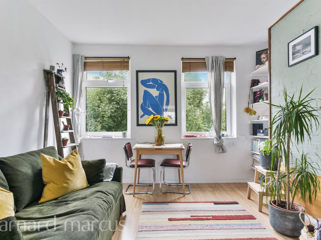 1 bed flat for sale in Pomeroy Street, London SE14, £325,000 Zoopla
