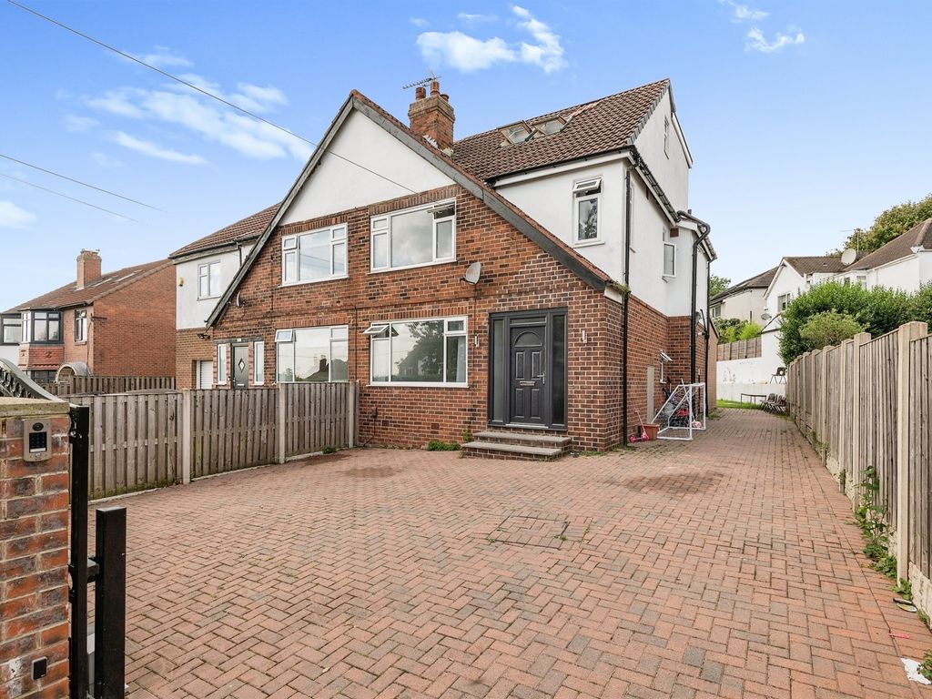 5 bed semidetached house for sale in The Avenue, Alwoodley, Leeds LS17