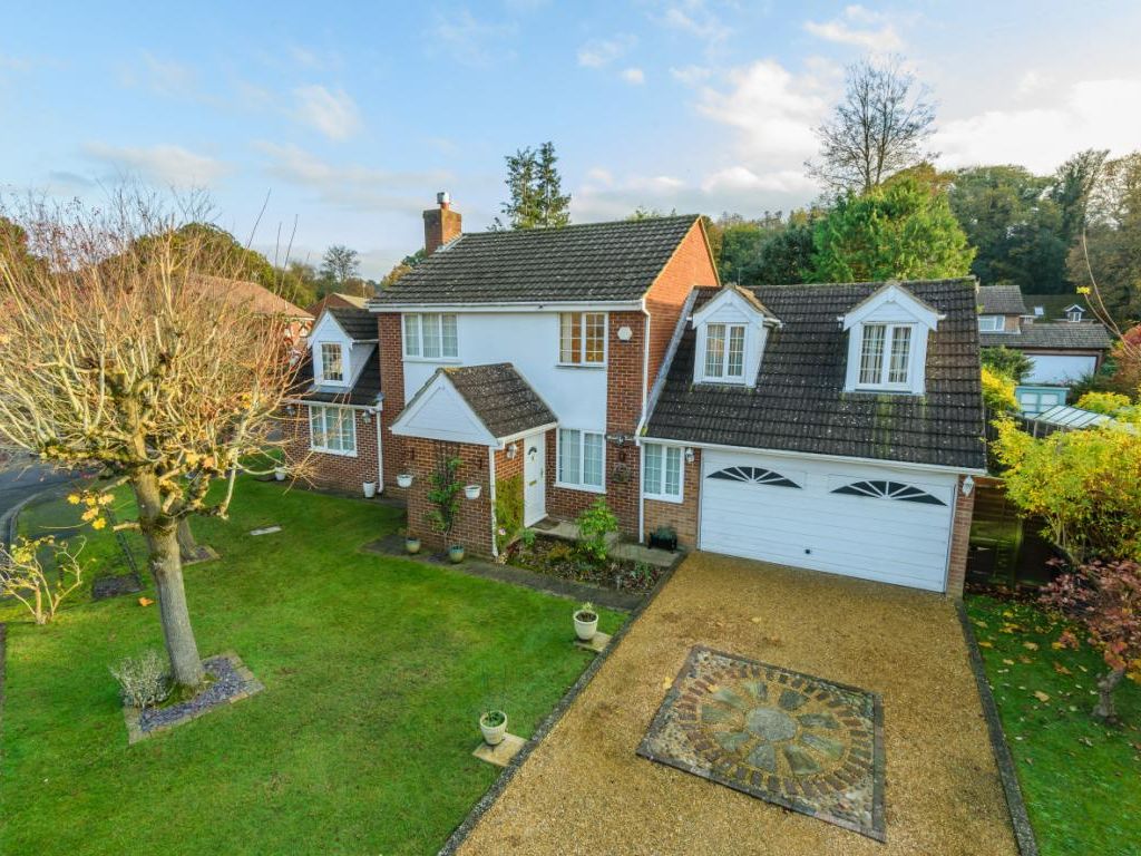 4 bed detached house for sale in Frimley, Camberley GU16 Zoopla