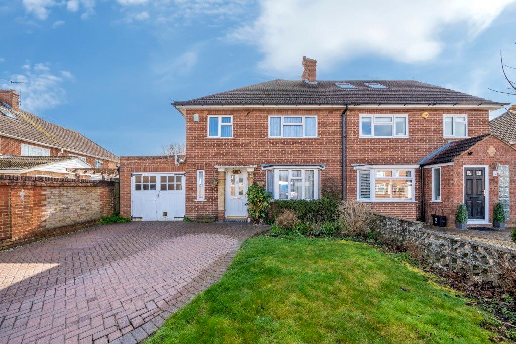 3 bed semidetached house for sale in Lyme Grove, Tilehurst, Reading, Berkshire RG31 Zoopla