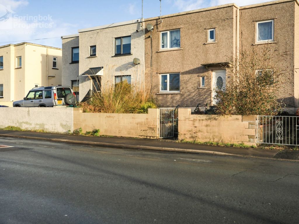 5 bed semidetached house for sale in Poole Road, Workington, Cumbria