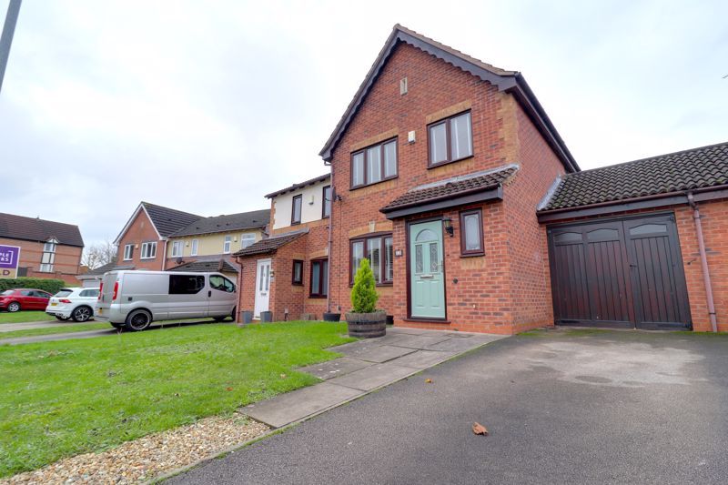 3 bed semidetached house for sale in Speedwell Rise, Doxey, Stafford