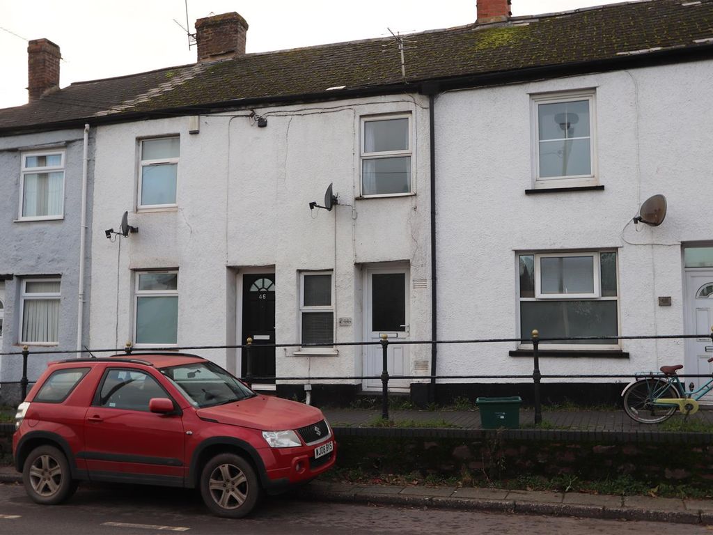 2 bed terraced house to rent in Exeter Road, Cullompton EX15, £775 pcm