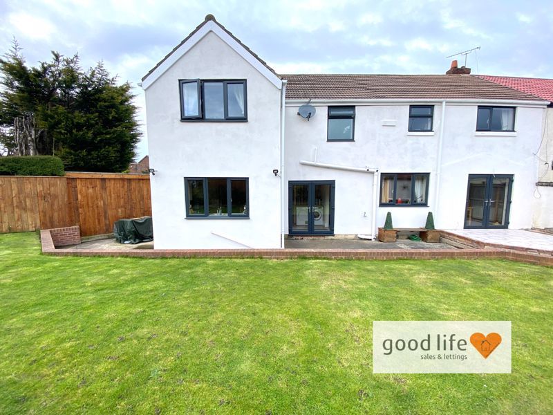 5 bed semidetached house for sale in Cedarwood Grove, Tunstall