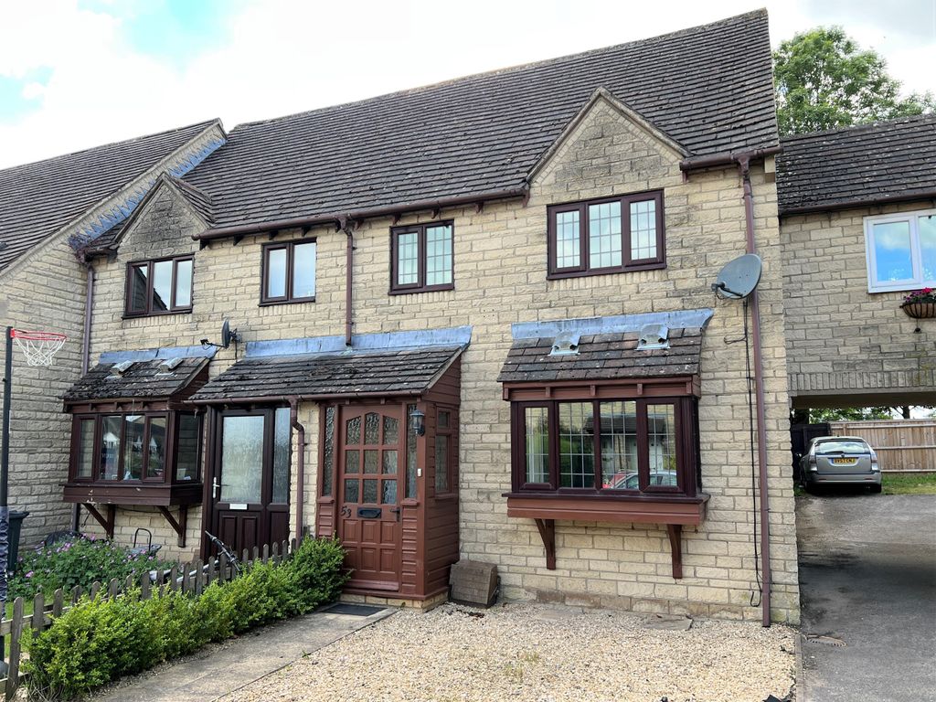 3 bed terraced house for sale in Farriers Croft, Bussage, Stroud GL6