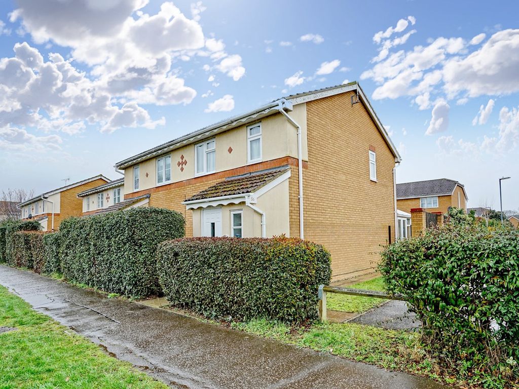 3 bed semidetached house for sale in Alder Drive, Huntingdon PE29 Zoopla