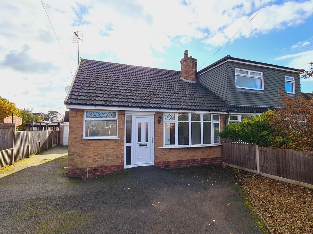 2 bed semidetached house to rent in Bradeley Road, Haslington, Crewe