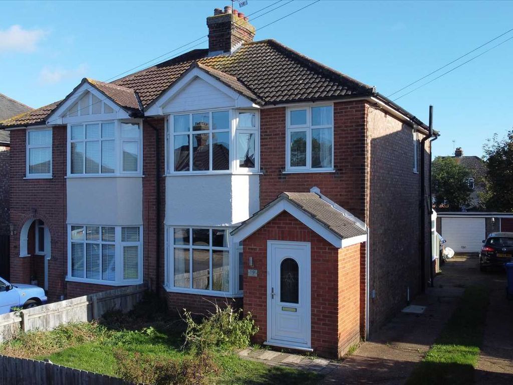 3 bed semidetached house for sale in Fairfield Road, Ipswich IP3, £