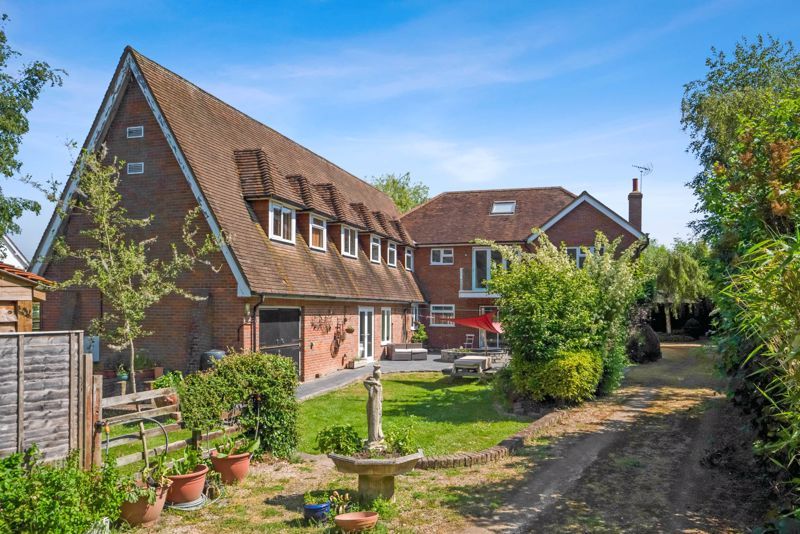 5 bed detached house for sale in Thame Road, Longwick, Princes
