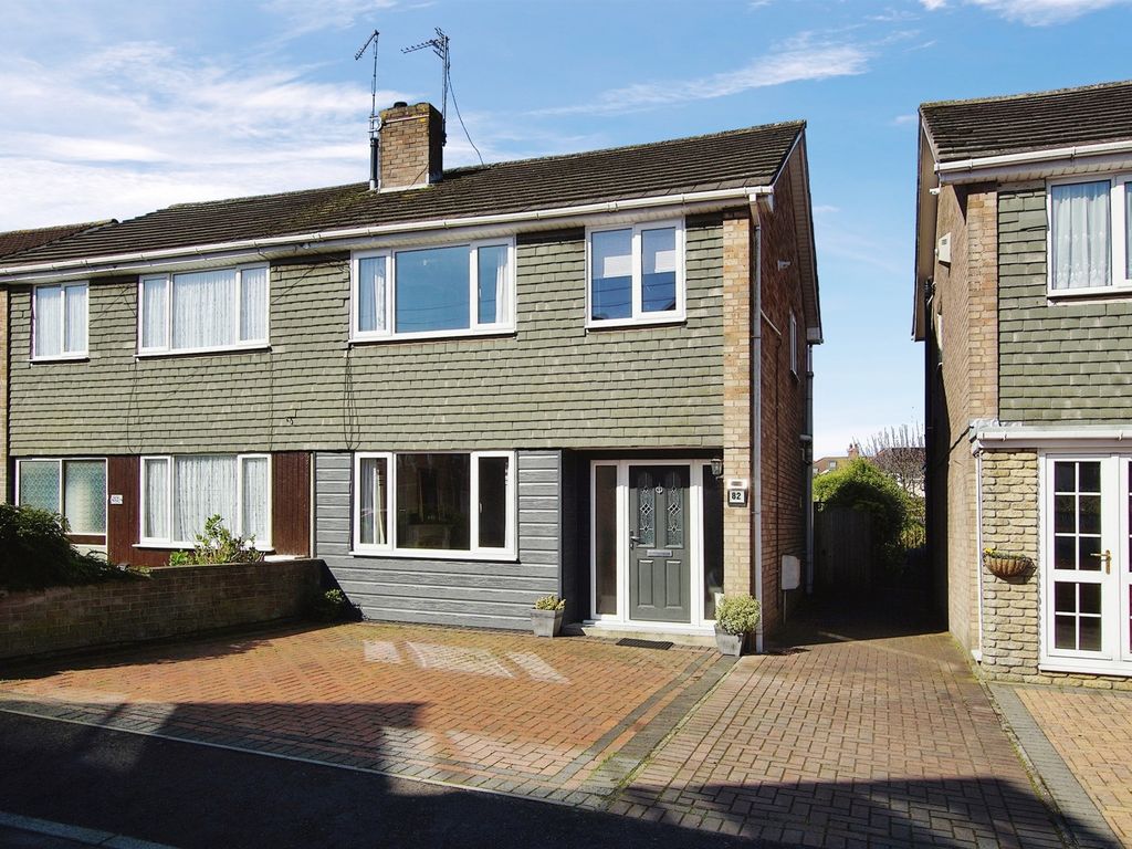 3 bed semidetached house for sale in Victoria Park, Kingswood, Bristol