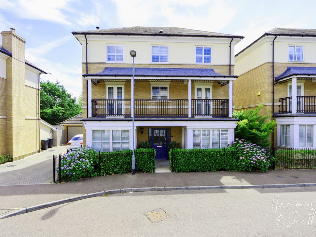6 bed detached house for sale in Buckingham Road, Epping CM16 Zoopla