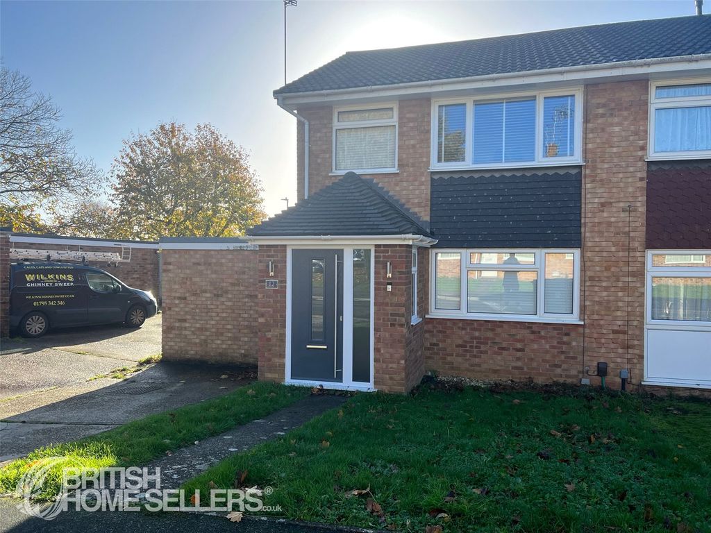 3 bed end terrace house for sale in Northfleet Close, Maidstone, Kent