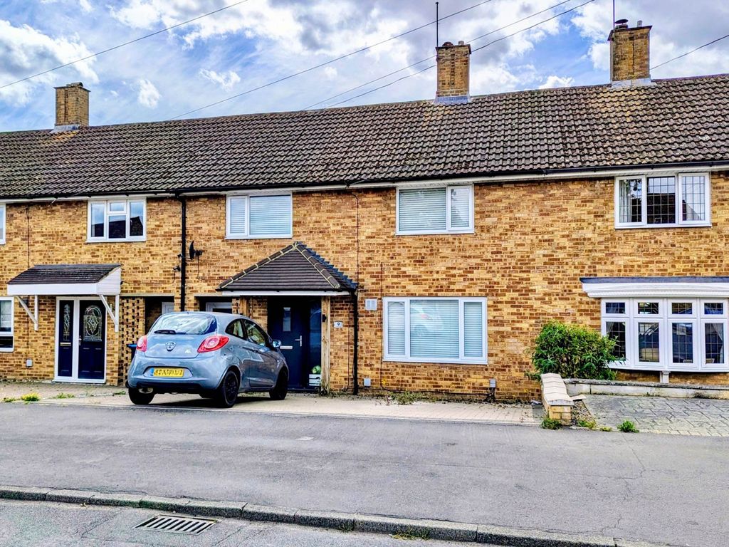 4 bed property for sale in Hollybush Lane, Warners End HP1, £475,000