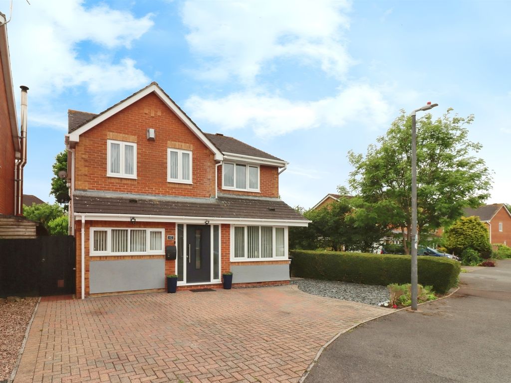 4 bed detached house for sale in Lower Moor Road, Yate, Bristol BS37, £