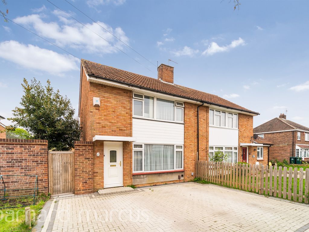 3 bed semidetached house for sale in Metcalf Road, Ashford TW15 Zoopla